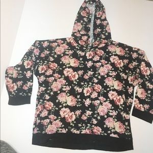 🔥FREE🔥No Boundaries sweater top with lace L